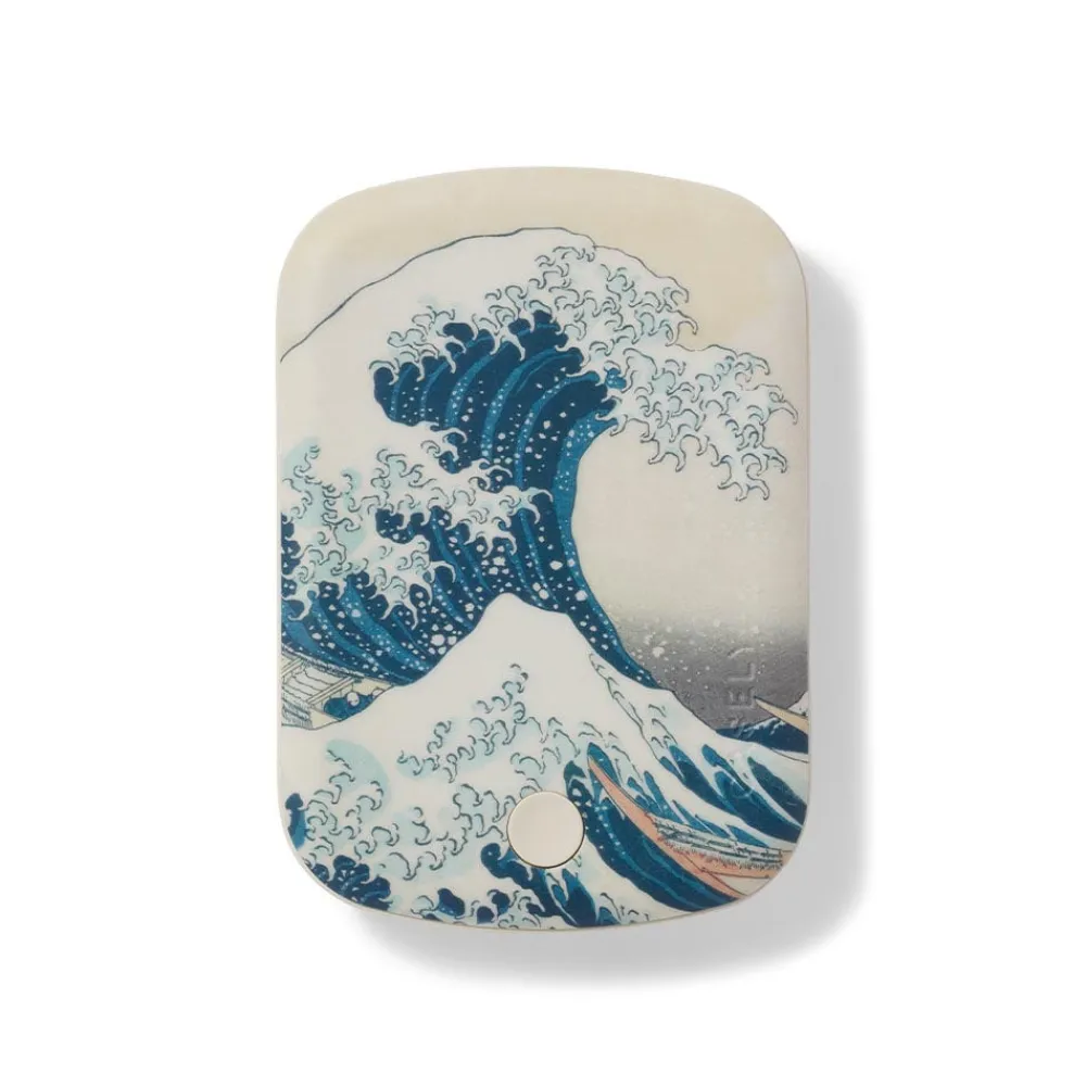 Casely Hokusai Great Wave Power Pod Wireless Charger*The Met Store Fashion